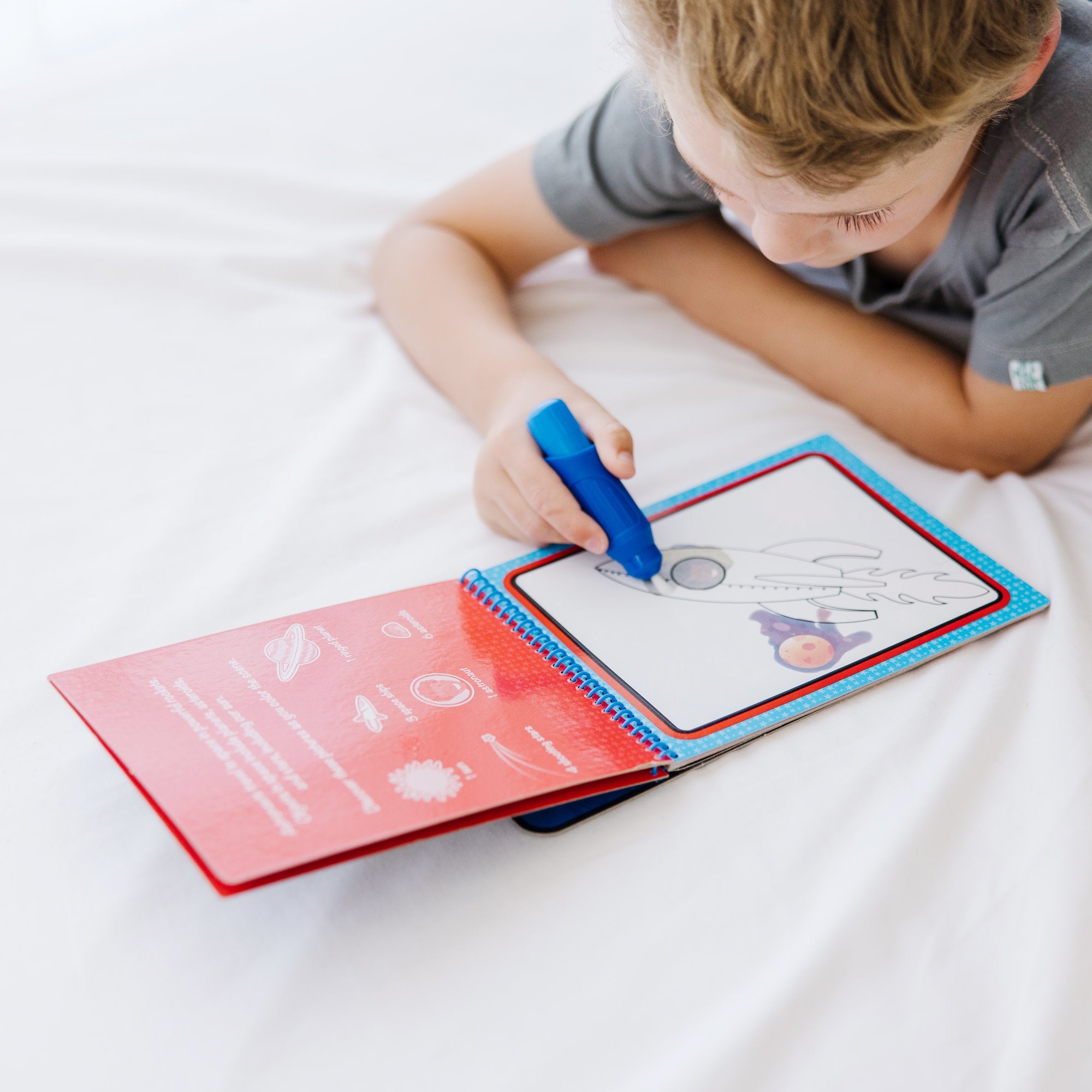 Water Wow! Space Water-Reveal Pad – On the Go Travel Activity